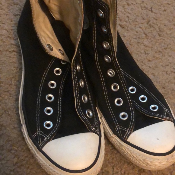 Converse shoes - Picture 2 of 3